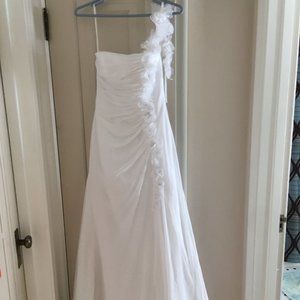 Demetrios Size 4 Wedding Dress
